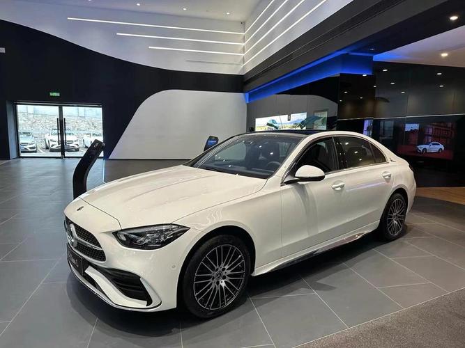 即将上市的2025款奔驰c,2022款奔驰c上市