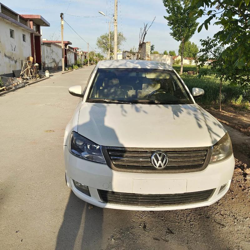 12年帕萨特领驭,12年帕萨特领驭18t现在值多少钱